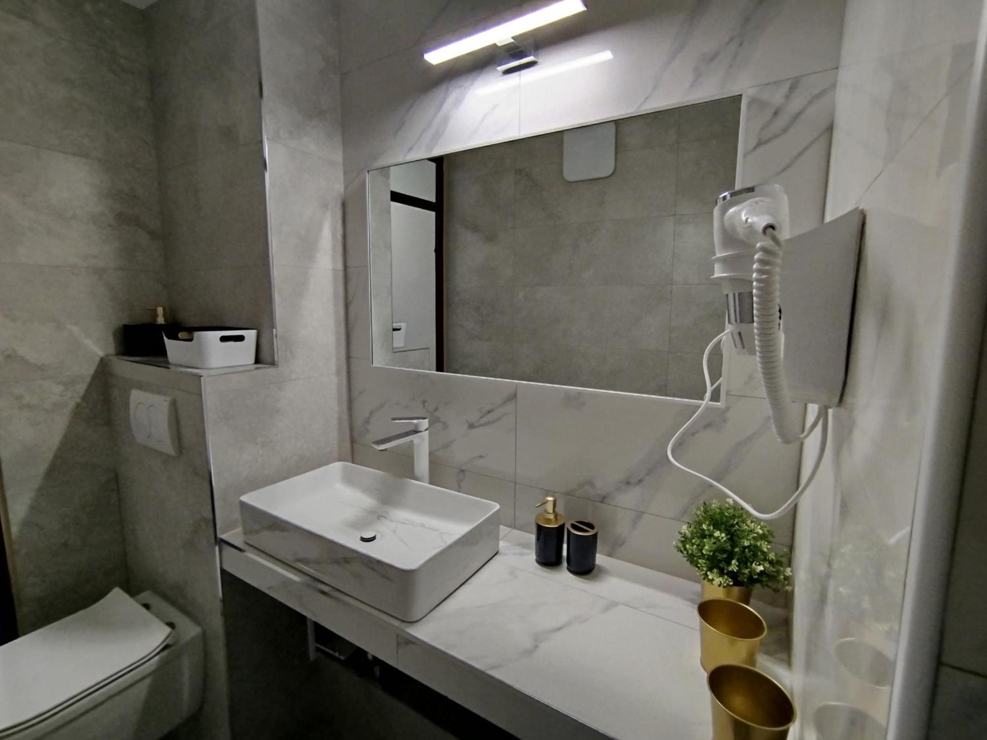 Apartman Iva โนวาลยา ภายนอก รูปภาพ